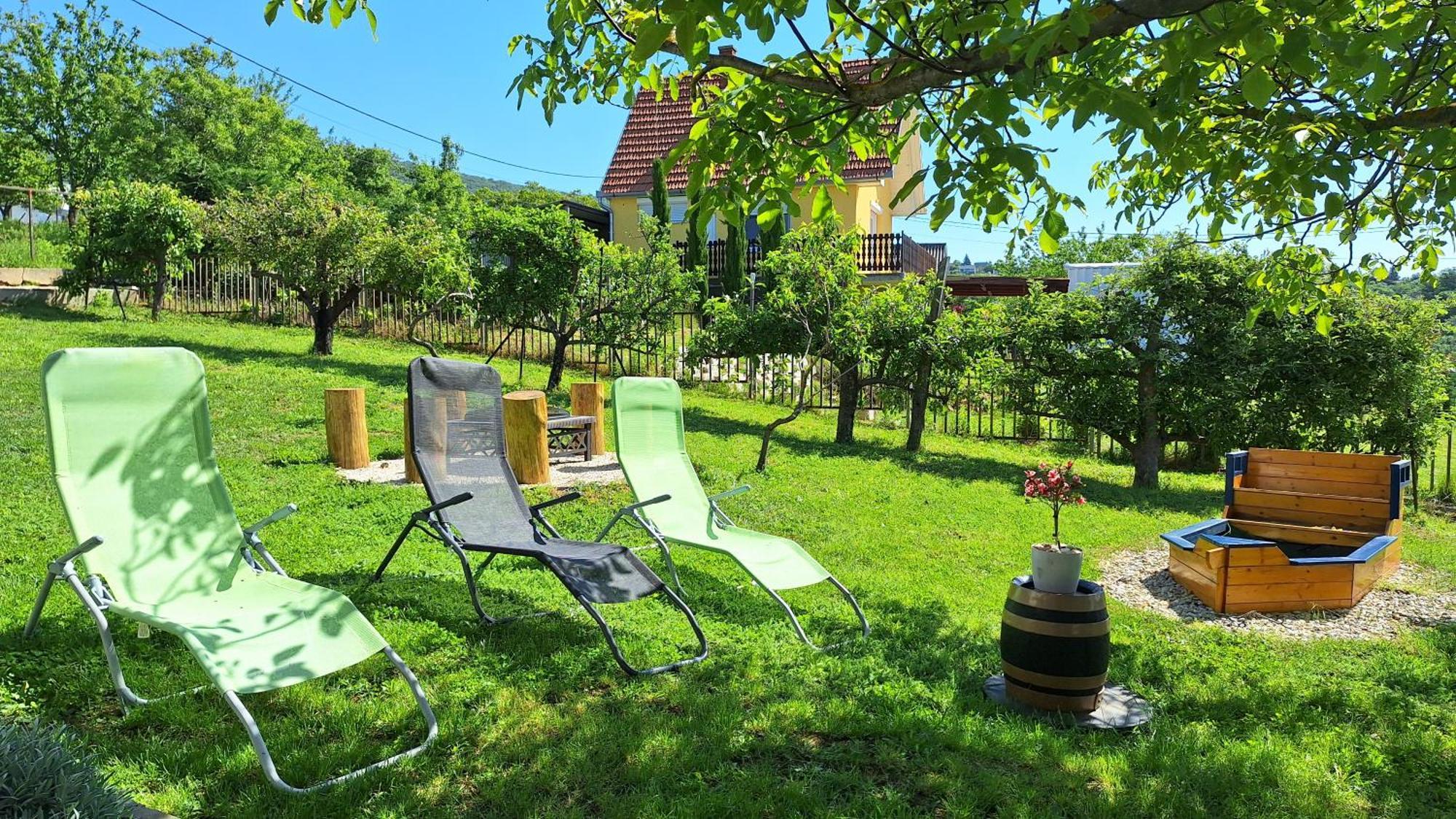 Hillside Cottage Pécs Exterior foto